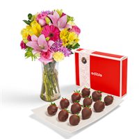 Bouquet and Dipped Berry Gift Set